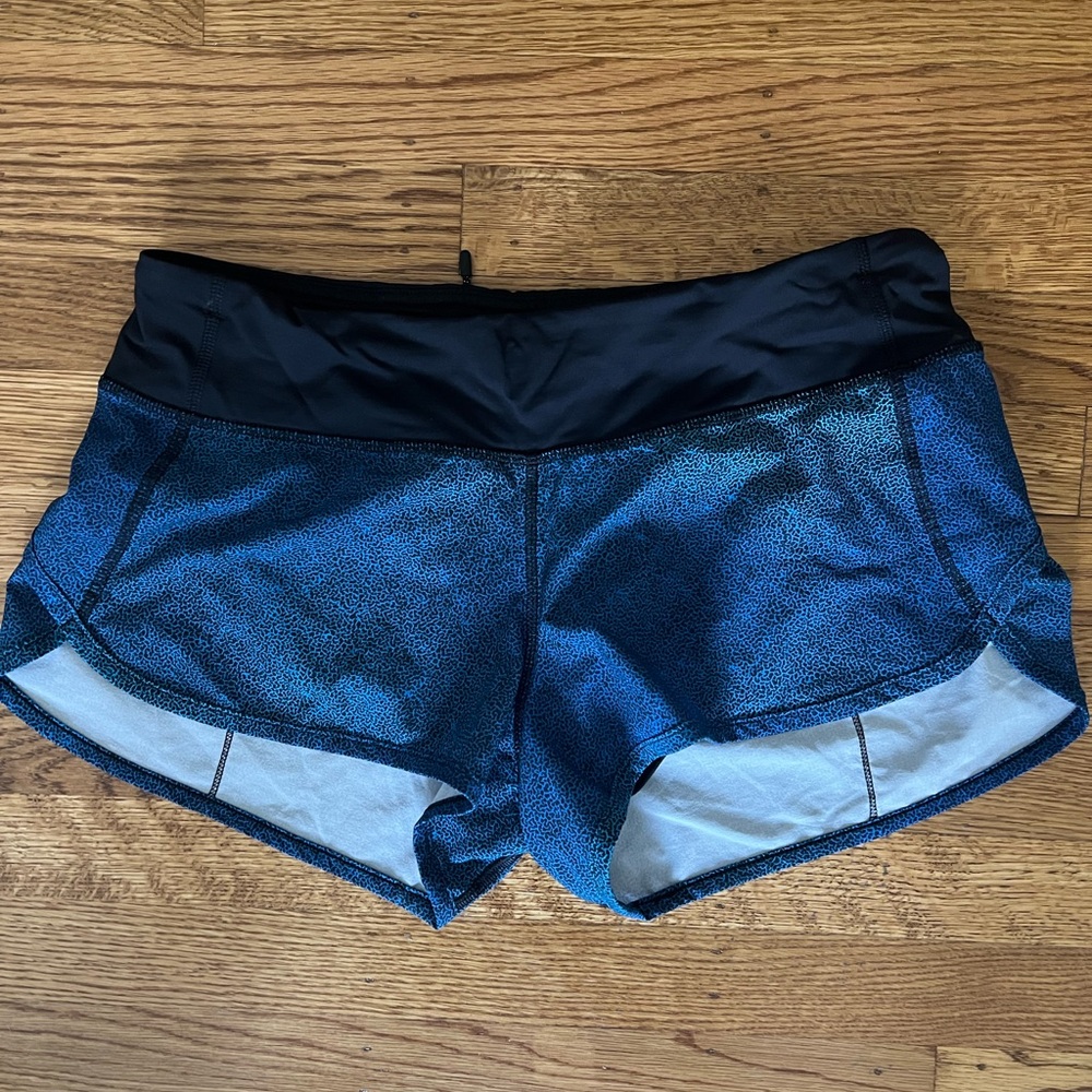 Lululemon Athletica Blue and Black Athletic Shorts Moisture-Wicking Design
